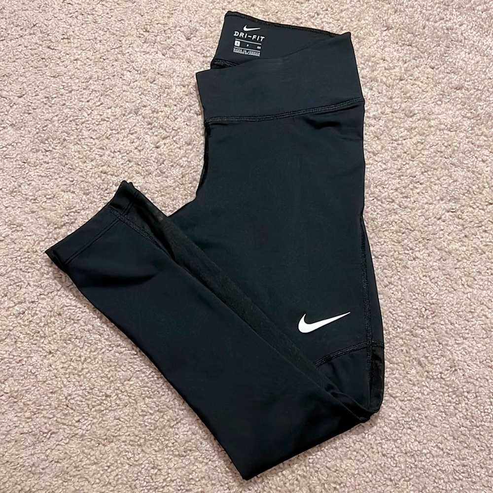 Nike cropped leggings